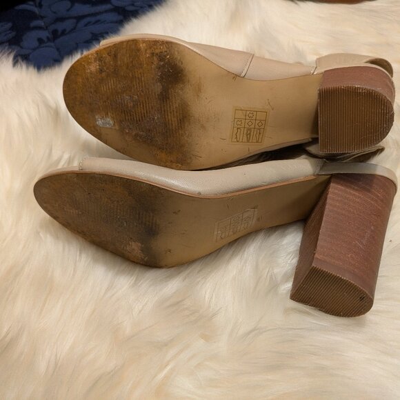 Pegabo Leather Block Heel Peep Toe Sandal - Picture 5 of 5